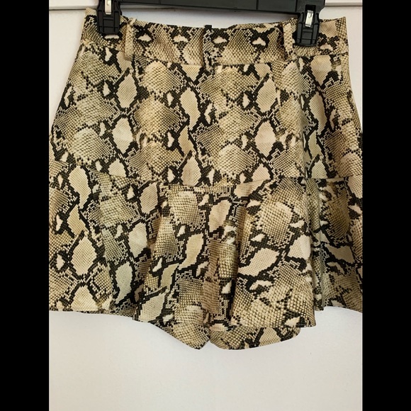 Skort - Picture 4 of 6